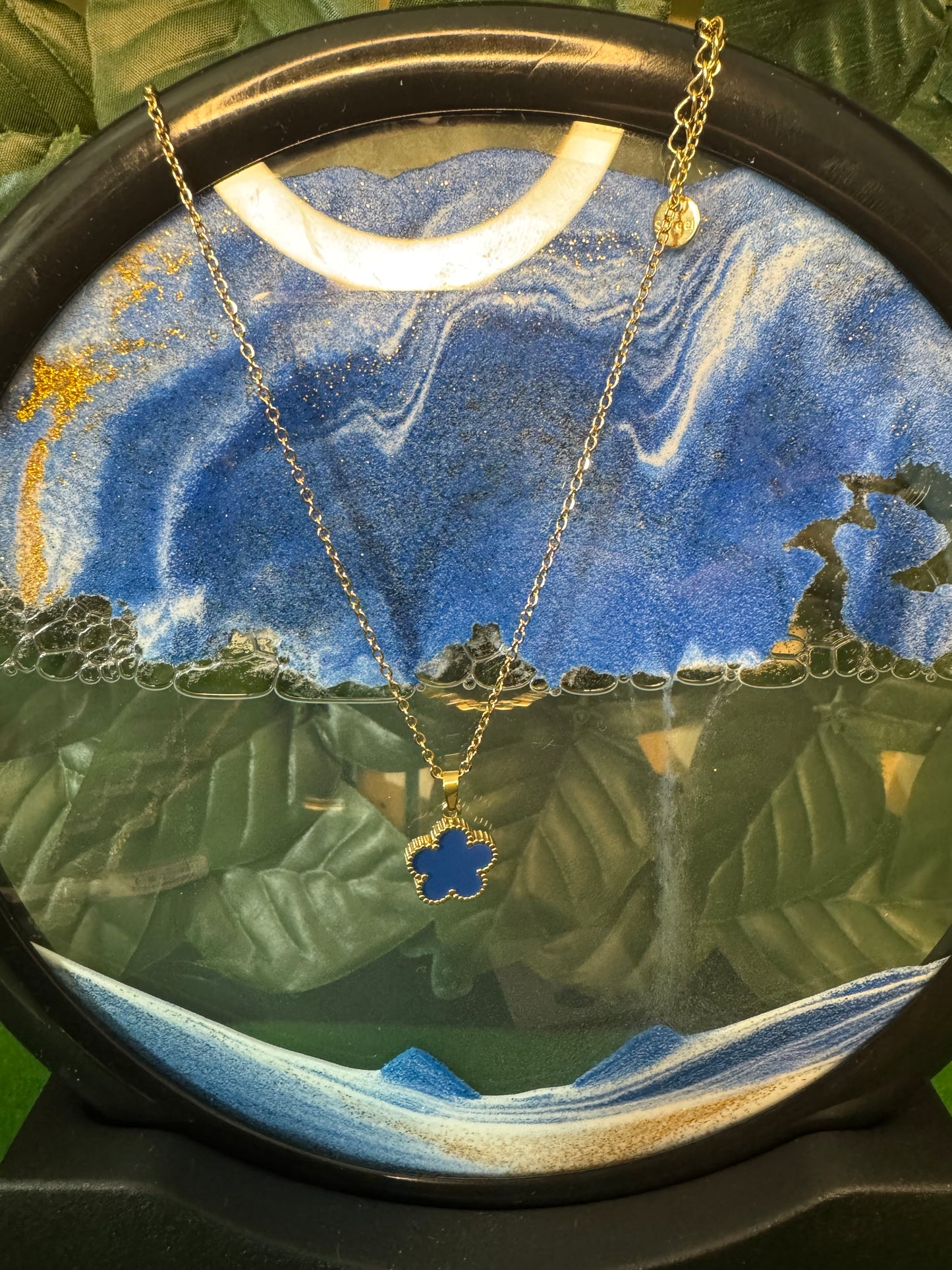 Collana con fiore colorato  in acciaio